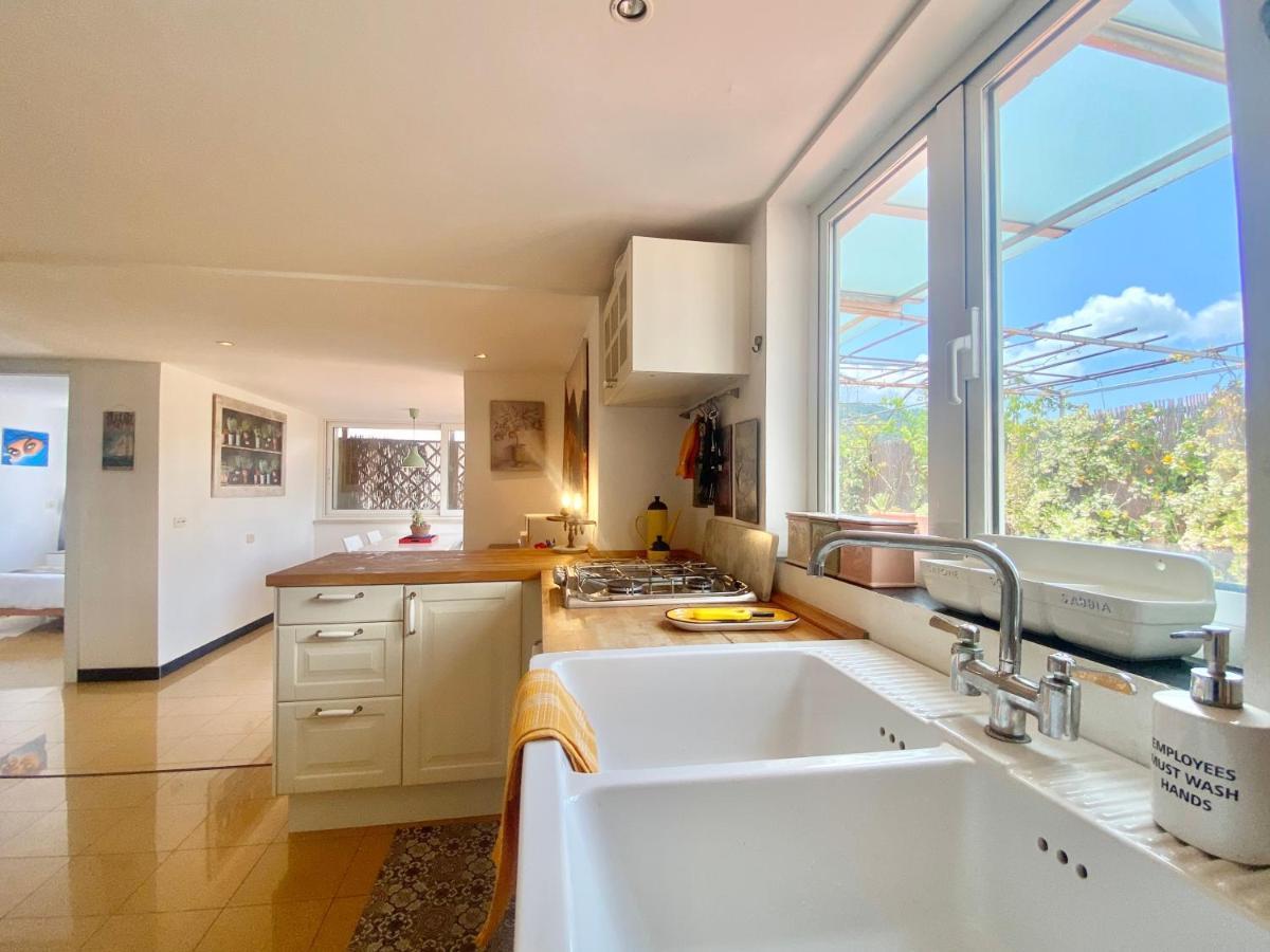 Casaviva - Apt With Terrace And Parking In Rapallo Zewnętrze zdjęcie